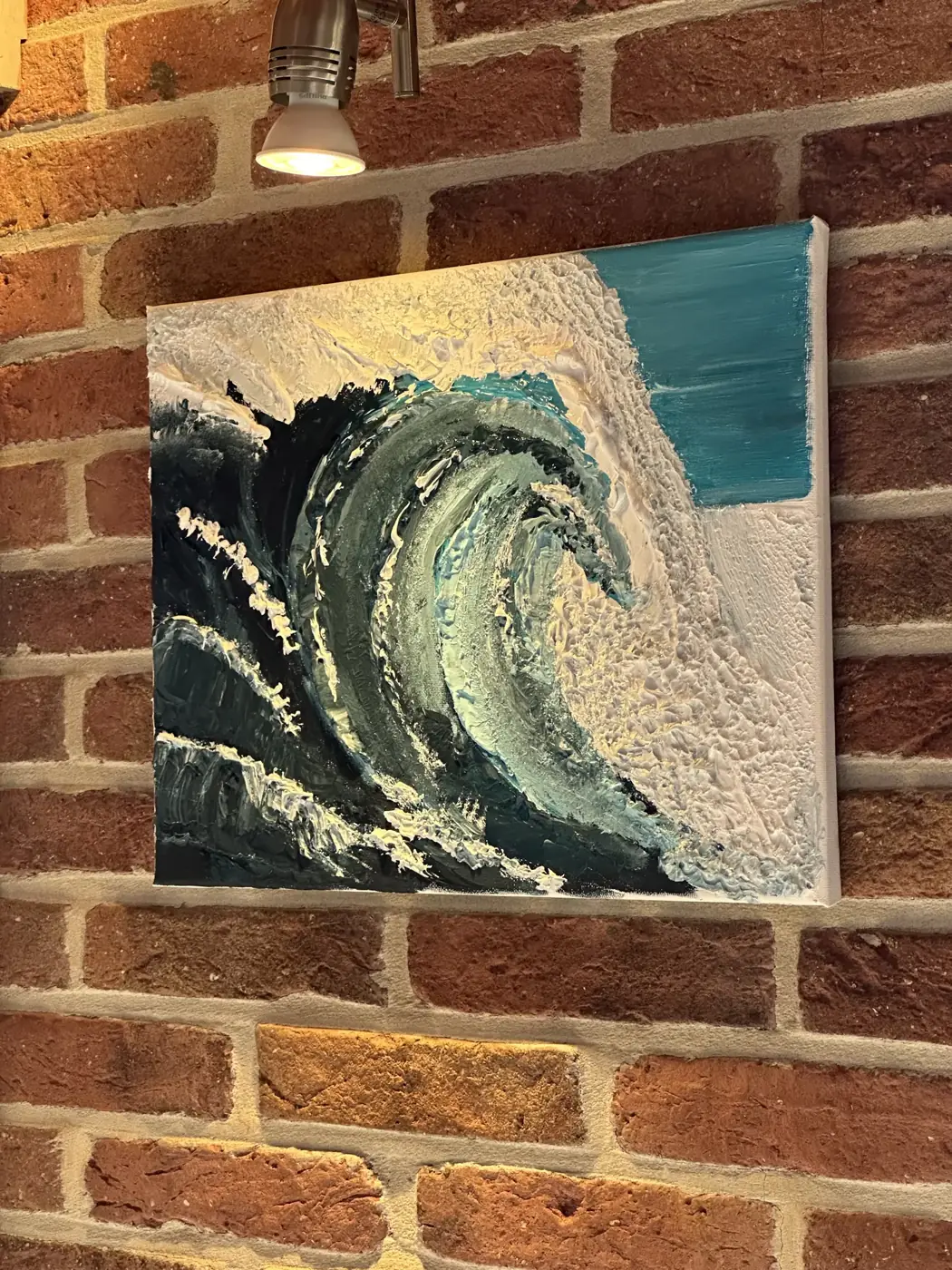 Texture art canvas met een golf aan een bakstenen muur